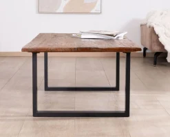 Table basse en bois recyclé et pieds métal noir 