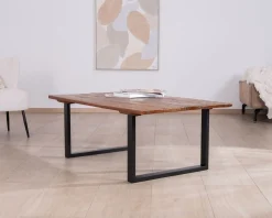 Table basse en bois recyclé et pieds métal noir 