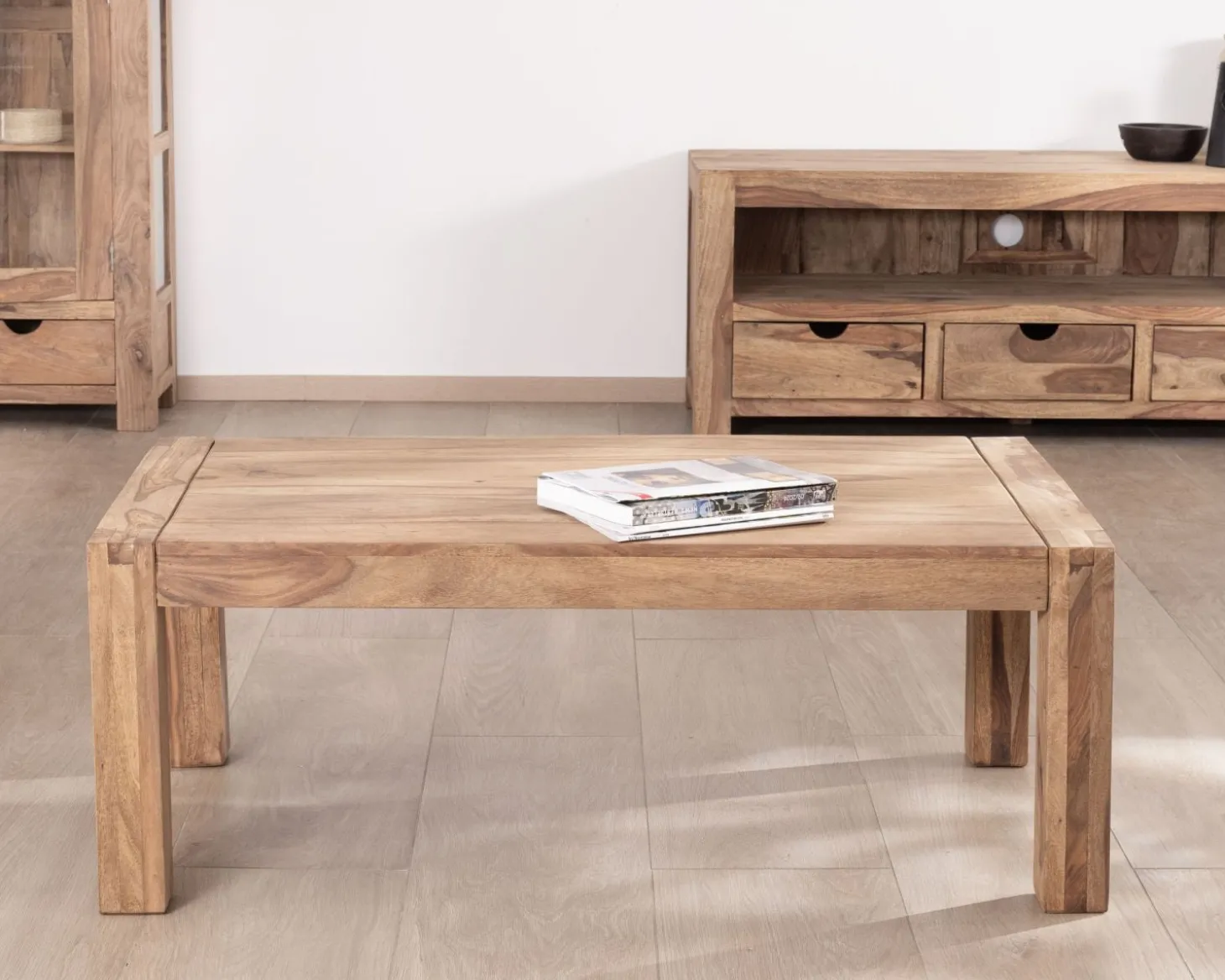 Table basse en palissandre "Kalanohé" 120 cm