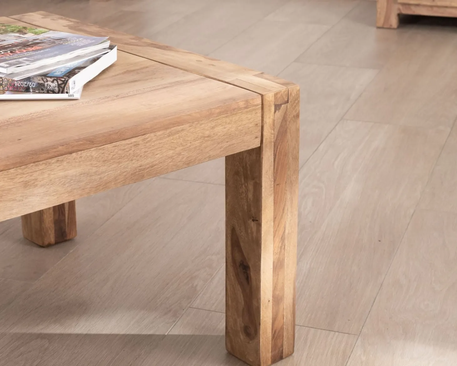 Table basse en palissandre "Kalanohé" 120 cm