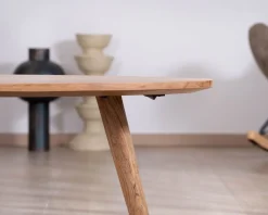 Table basse forme bateau style scandinave "Voluto" 110 cm en acacia massif