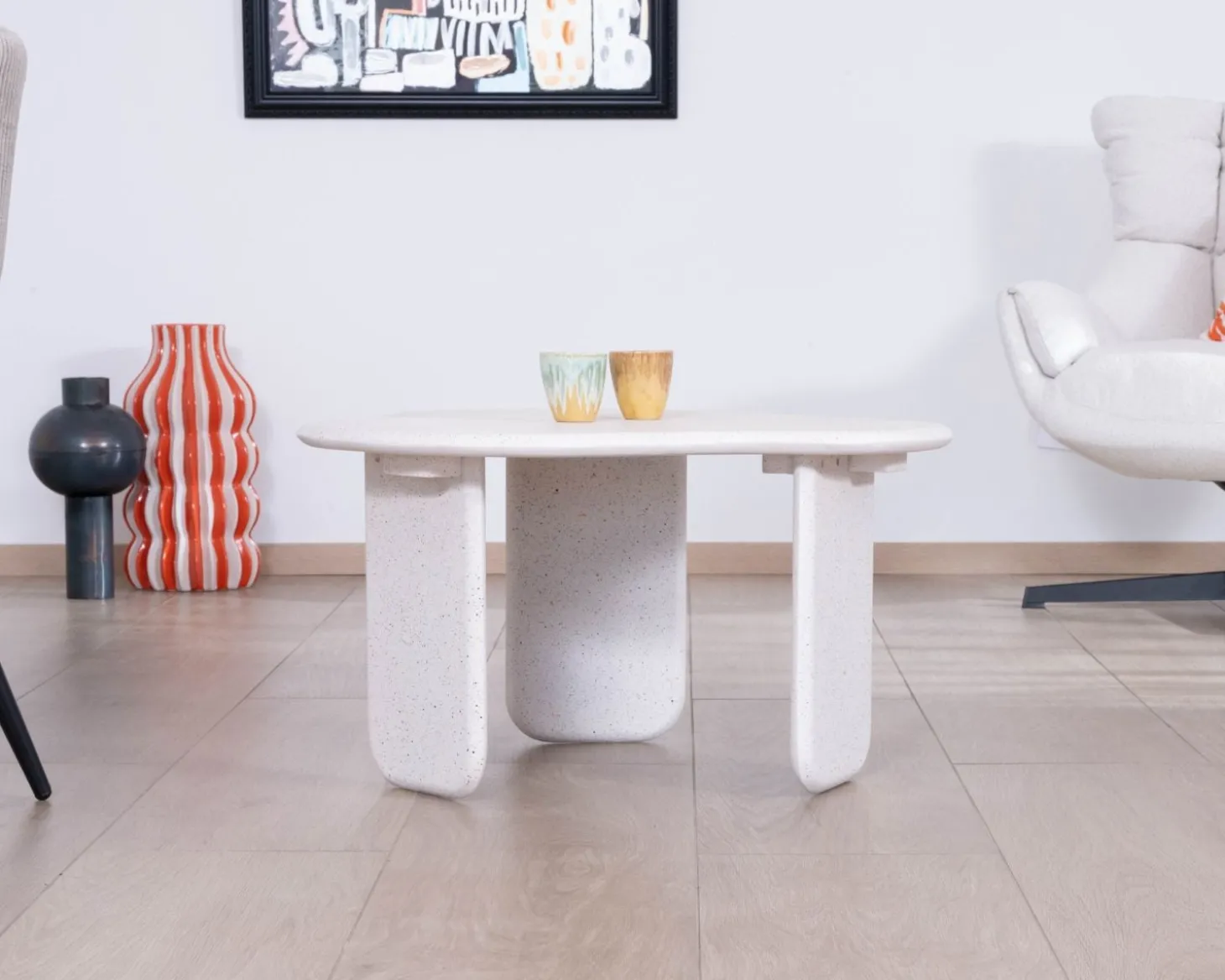 Table basse forme organique aspect terrazzo "Naura"