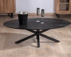 Table basse noire plateau ellipse en manguier massif sablé et pieds métal 3D 