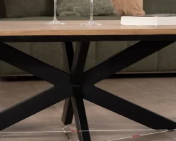 Table basse plateau placage chêne clair pied étoile métal noir 