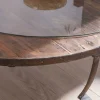 Table basse ronde en bois recyclé et plateau verre avec pieds métal "Népalaise"