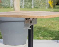 Table bistrot 80x80 cm en teck et pied central aluminium 