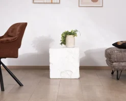 Table d'appoint design cube en oxyde de magnésium "Ios"
