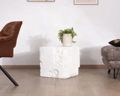 Table d'appoint design cube en oxyde de magnésium 