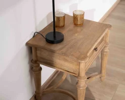 Table de chevet en manguier naturel massif style classique "Legacy"