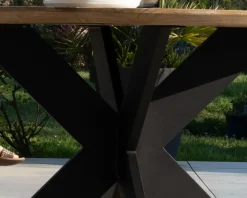 Table de jardin ronde en teck et pieds croisés en aluminium "Ozone" 150 cm
