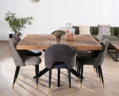 Table de repas carrée 140cm acacia finition chevrons pieds métal noir croisés 