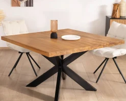 Table de repas carrée en teck pied métal 130 cm 