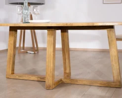 Table de repas elliptique 220 cm en bois "Calypso" avec pieds trapèzes