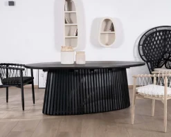 Table de repas ovale 210 cm en teck noir pied central ajouré 
