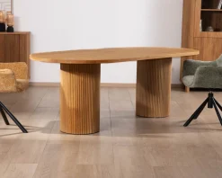 Table de repas ovale 220 cm et pieds ronds cannelés en chêne huilé "Winton" style rétro