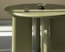 Table de repas ronde coloris vert sauge 
