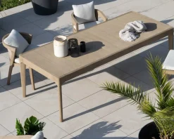 Table de repas spécial outdoor 240cm en teck finition sablée et grisée "Vérone"