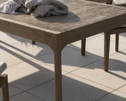 Table de repas spécial outdoor 240cm en teck finition sablée et grisée 