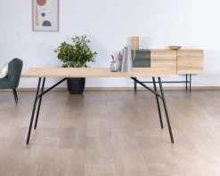 Table de repas style épuré japandi plateau bois pieds métal 