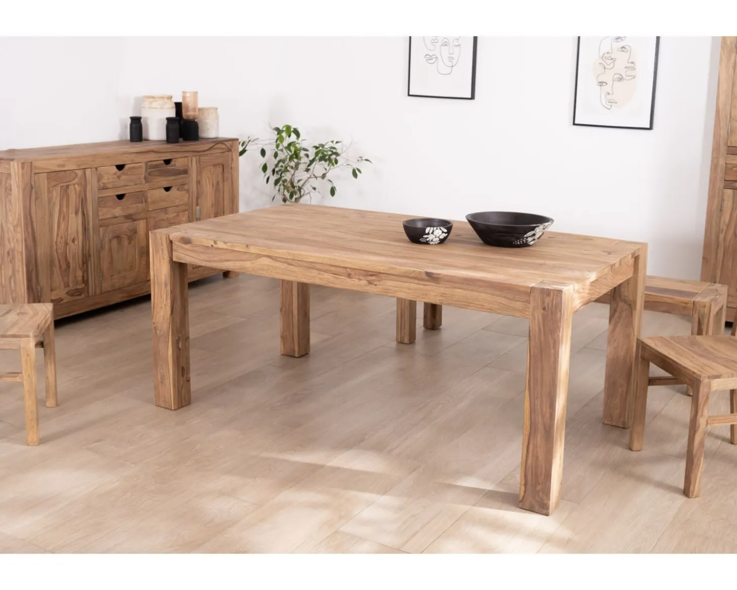 Table de salle à manger extensible en palissandre "Kalanohé" 160 cm