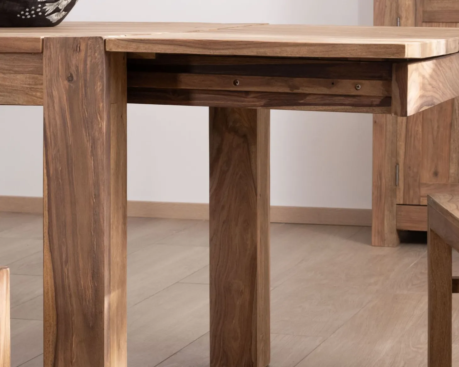 Table de salle à manger extensible en palissandre "Kalanohé" 160 cm