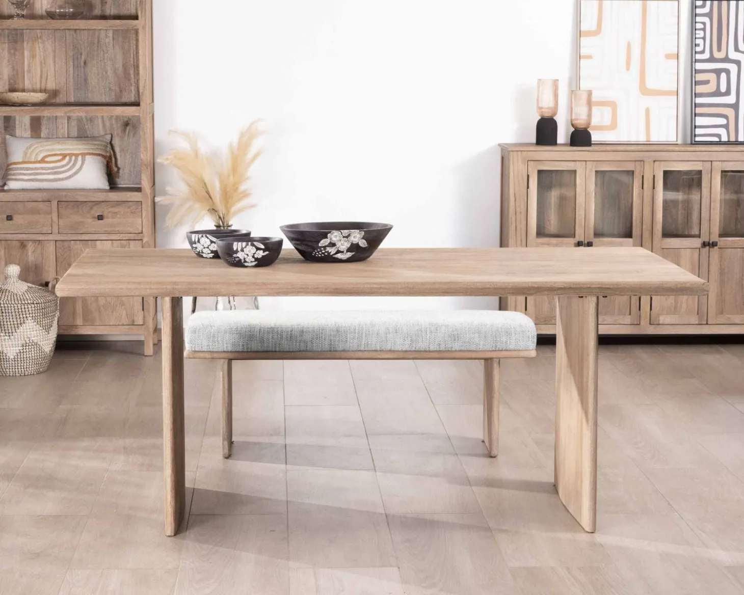 Table de salle à manger rectangulaire 180cm en manguier sablé pieds latéraux pleins "Maestro"