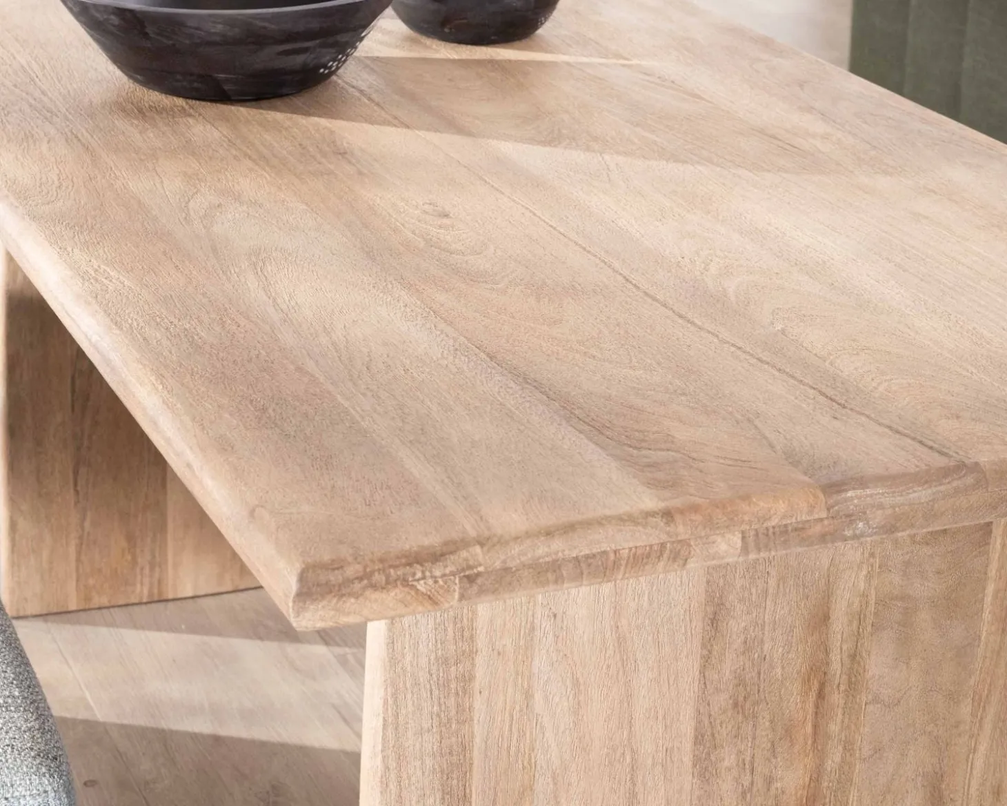 Table de salle à manger rectangulaire 180cm en manguier sablé pieds latéraux pleins "Maestro"