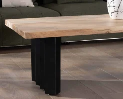 Table de salon design en acacia naturel et pieds métal plissés "Audacio"