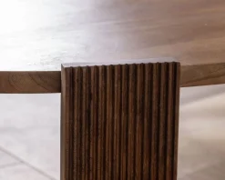 Table de salon ovale en manguier pieds cannelés 