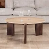 Table de salon ronde en travertin et manguier "Archipel" 90 cm