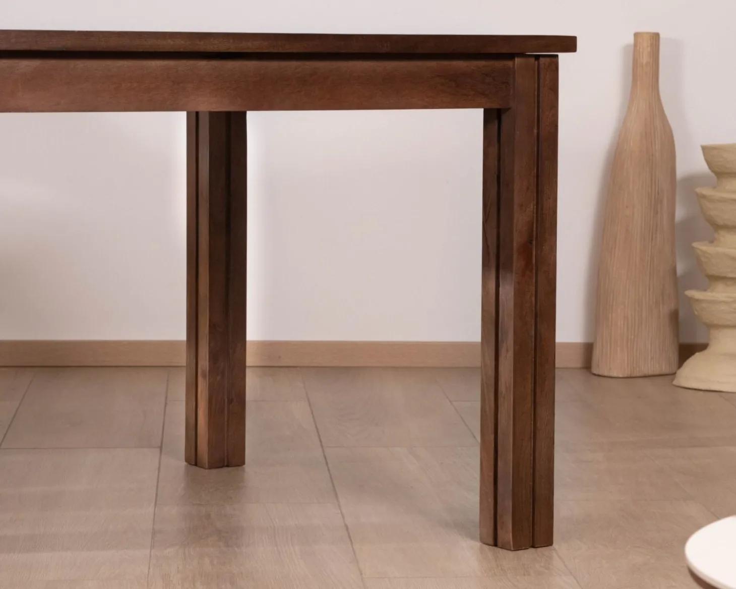 Table extensible en manguier massif teinte noyer "Sicora" 180 à cm esprit zen