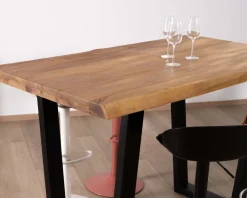 Table haute style atelier en teck recyclé massif “Lasia” avec piètement métal noir en U