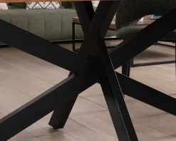 Table rectangulaire 180cm acacia finition chevrons piètement métal mikado 