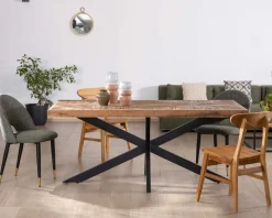 Table rectangulaire 180cm acacia finition chevrons piètement métal mikado 