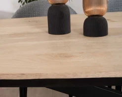 Table rectangulaire manguier massif 200cm bords biseautés noirs et pieds métal 3D 