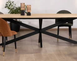 Table rectangulaire manguier massif 200cm bords biseautés noirs et pieds métal 3D 