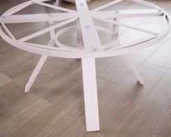 Table ronde noire en céramique et aluminium 