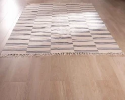 Tapis rectangulaire blanc avec franges et rayures bleues "Ethnic" 120x180 cm
