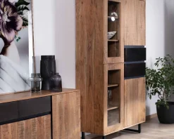 Vaisselier contemporain en acacia avec portes vitrées et tiroirs noirs 
